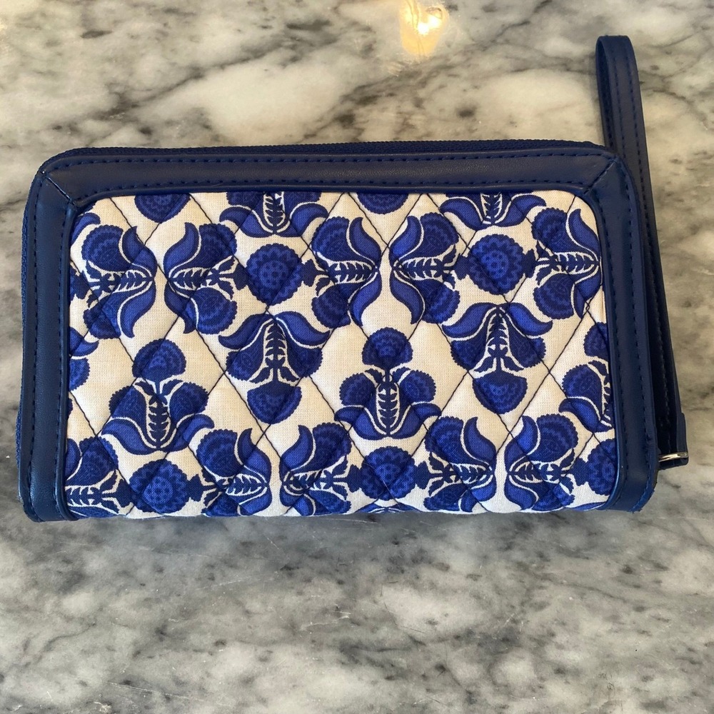 Vera Bradley Wallet‎ Wristlet Blue Floral Zip Around Organizer - Picture 2 of 6